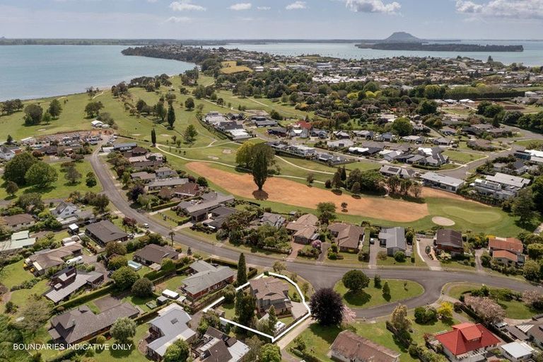 Photo of property in 23 Links View Drive, Omokoroa, 3114