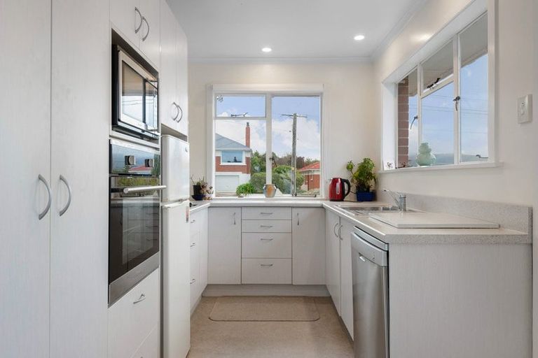 Photo of property in 139 Easther Crescent, Kew, Dunedin, 9012