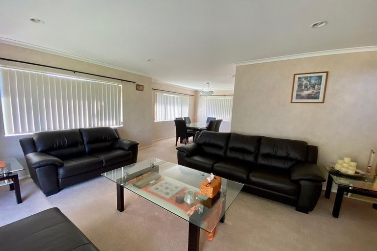 Photo of property in 7 Feeny Crescent, East Tamaki, Auckland, 2013