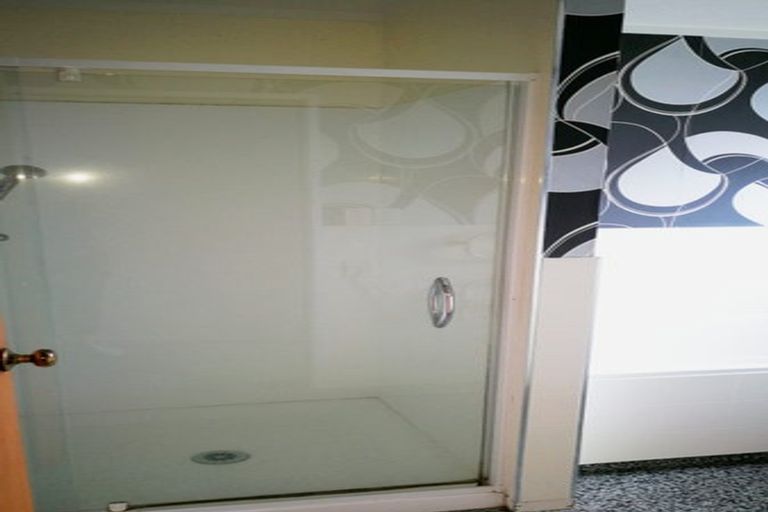 Photo of property in 2/20 Steeple Rise, Pakuranga, Auckland, 2010