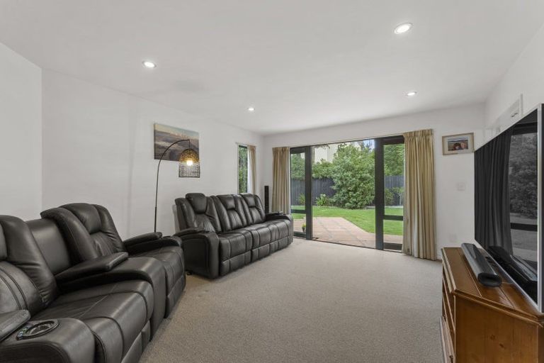 Photo of property in 23 Coates Place, Rangiora, 7400