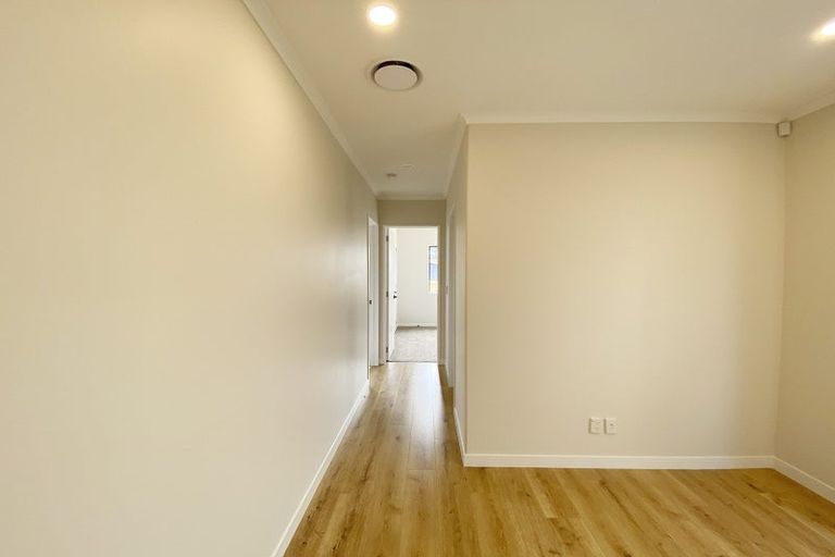 Photo of property in 2 Clonmany Road, Flat Bush, Auckland, 2019