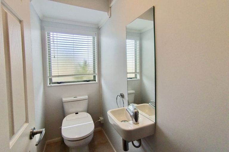 Photo of property in 15 Aspatria Place, Northpark, Auckland, 2013