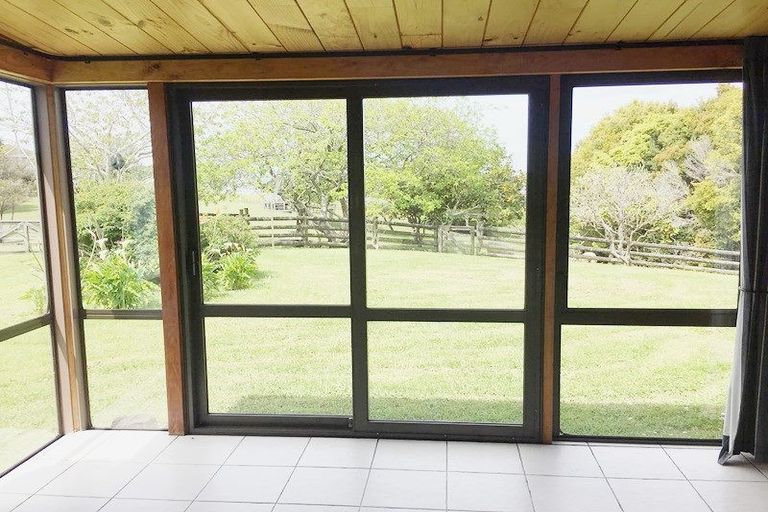 Photo of property in 402 Dairy Flat Highway, Albany Heights, Albany, 0793