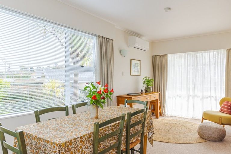 Photo of property in 48 Great North Road, Saint Johns Hill, Whanganui, 4500