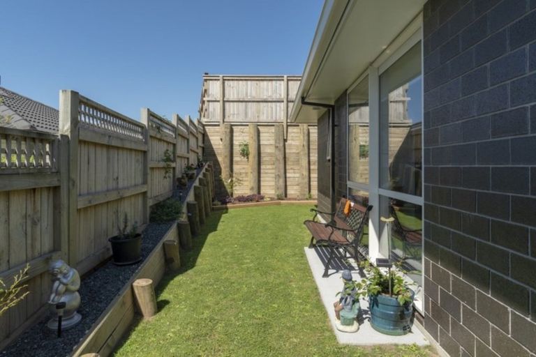 Photo of property in 88 Bert Wall Drive, Omokoroa, 3114