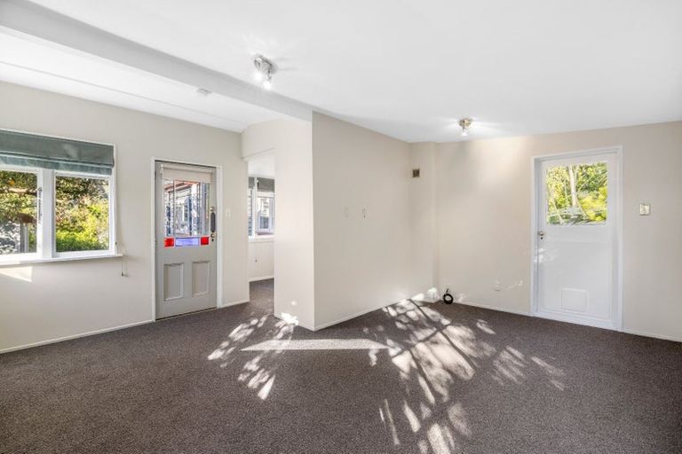 Photo of property in 65 Port Hills Road, Heathcote Valley, Christchurch, 8022