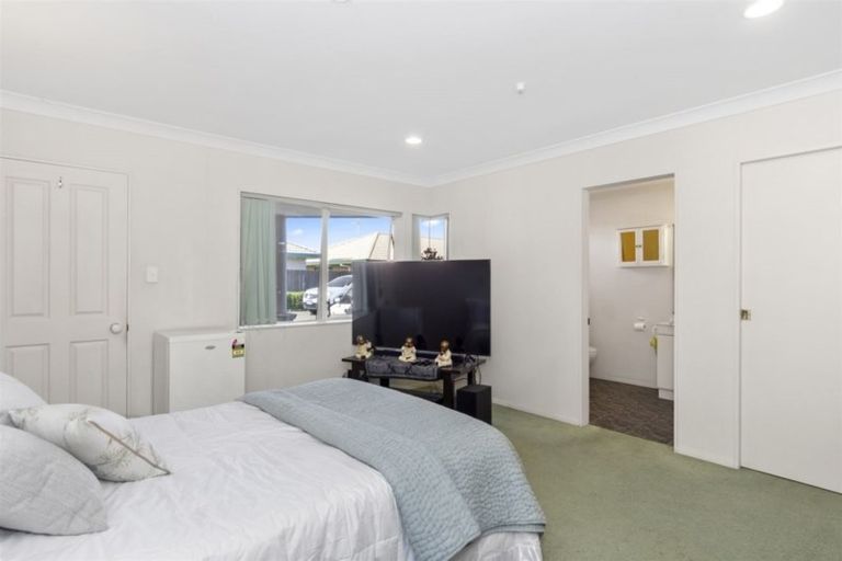 Photo of property in 38 Haven Grove, Papamoa Beach, Papamoa, 3118