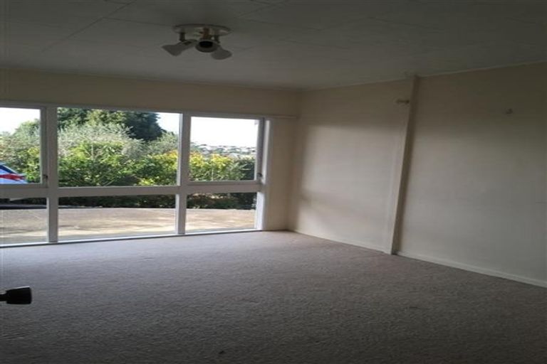 Photo of property in 35 Gretel Place, Hillcrest, Auckland, 0627