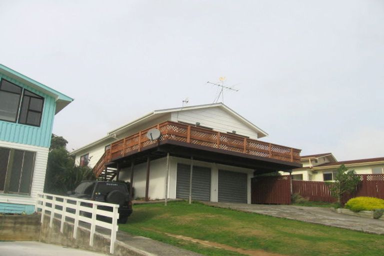 Photo of property in 133 Conclusion Street, Ascot Park, Porirua, 5024