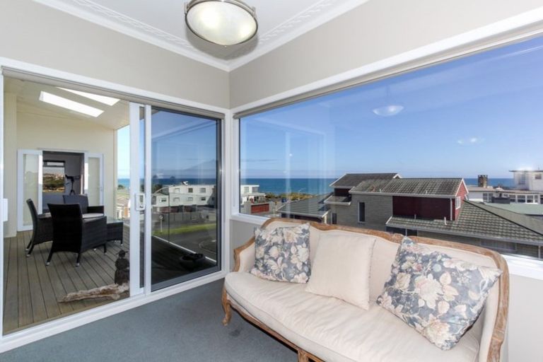 Photo of property in 4 Hamblyn Street, Strandon, New Plymouth, 4312