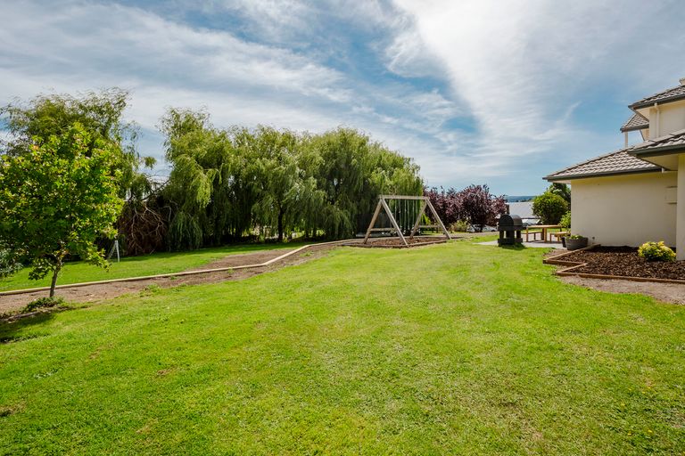 Photo of property in 30 Cemetery Road, East Taieri, Mosgiel, 9024