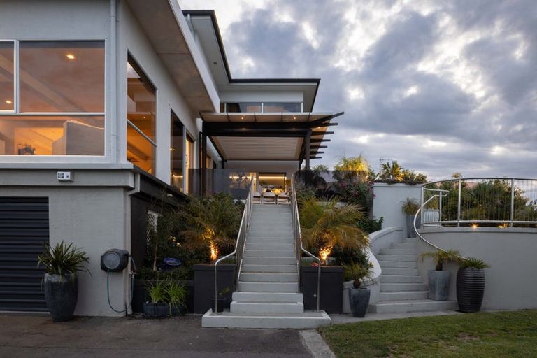 Photo of property in 12 George Street, Hospital Hill, Napier, 4110