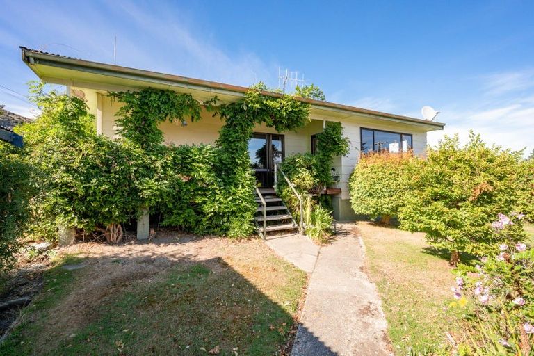 Photo of property in 18 Denniston Road, John Creek, Wanaka, 9382