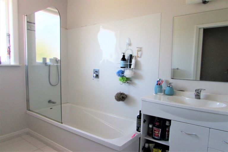 Photo of property in 21 Clyma Street, Elderslea, Upper Hutt, 5018