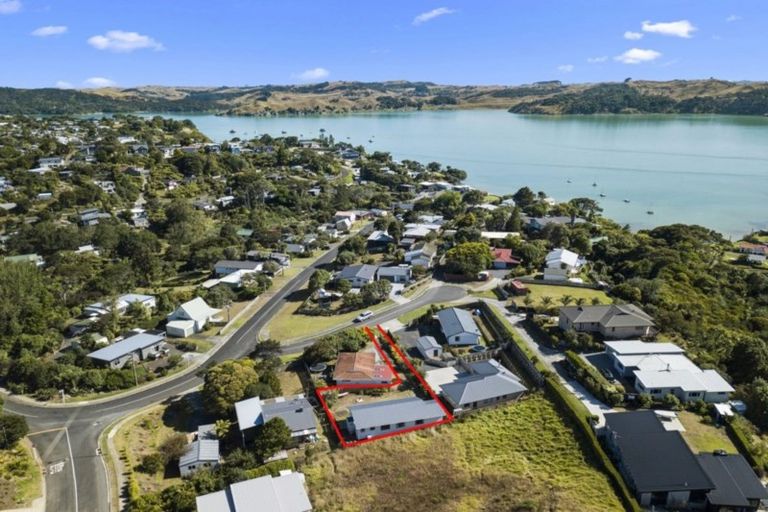 Photo of property in 1a Sunshine Rise, Raglan, 3225