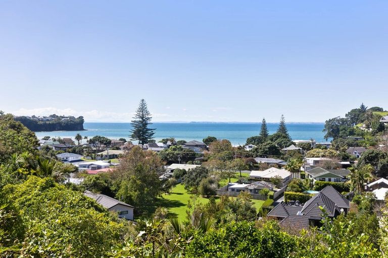 Photo of property in 10 Cochrane Avenue, Arkles Bay, Whangaparaoa, 0932