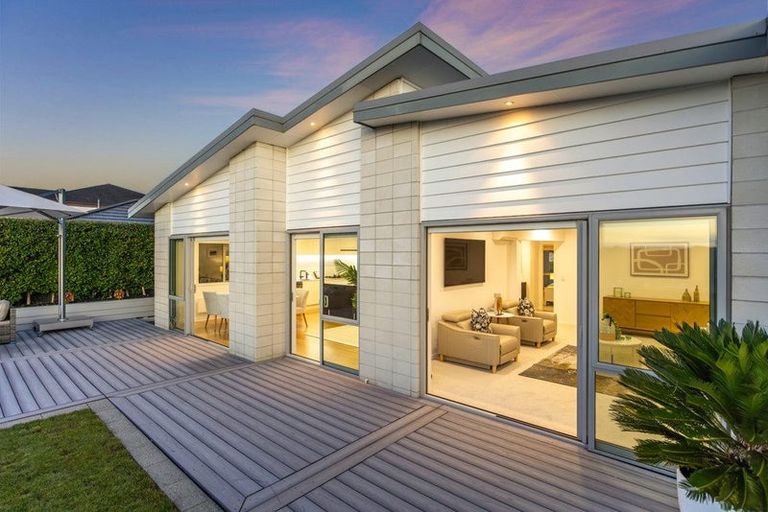 Photo of property in 67 Manuel Road, Silverdale, 0932