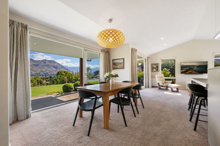 Photo of property in 28 Greenbelt Place, Wanaka, 9305