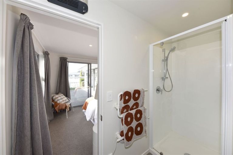 Photo of property in 11/93 Packe Street, Edgeware, Christchurch, 8013