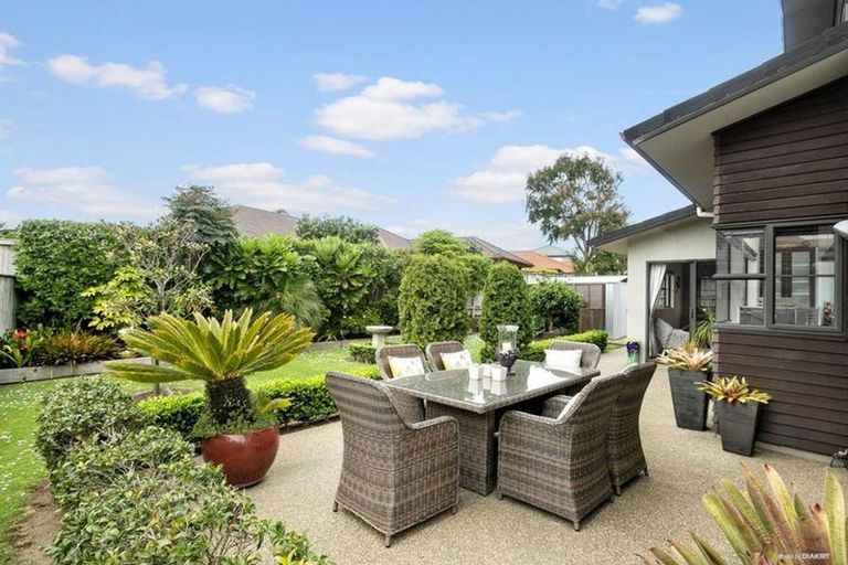 Photo of property in 7 Bronwylian Drive, Flat Bush, Auckland, 2016