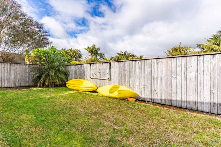 Photo of property in 44 Seabreeze Road, Mangawhai Heads, Mangawhai, 0505