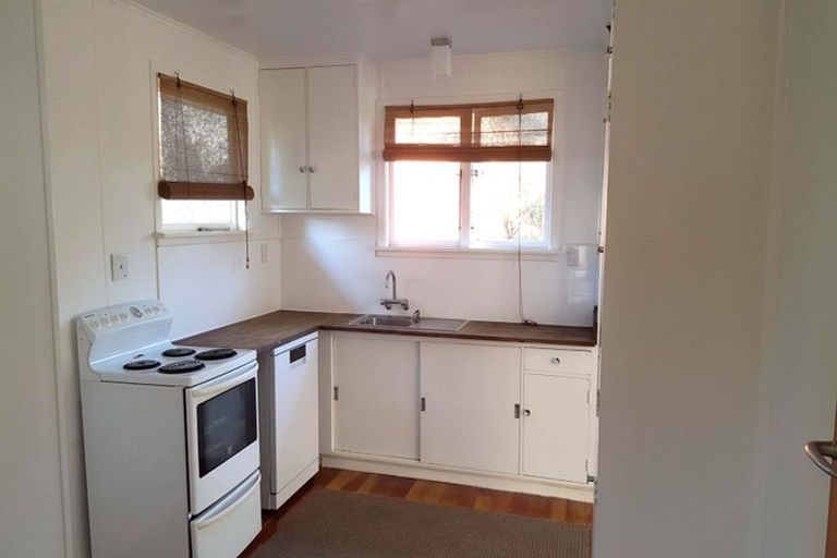 Photo of property in 63 Whiteley Street, Moturoa, New Plymouth, 4310