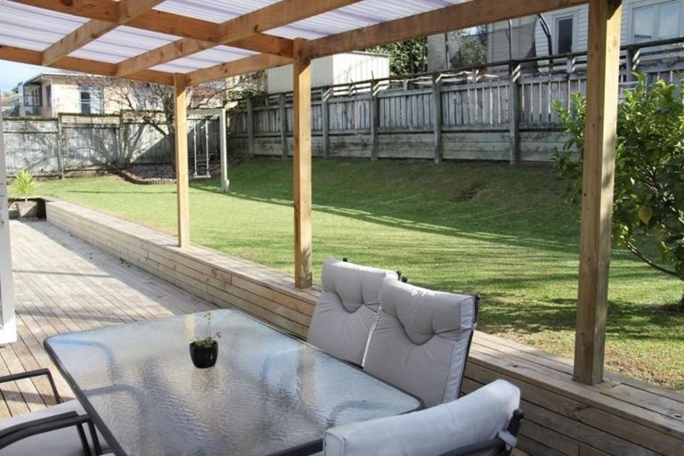 Photo of property in 2 Brown Terrace, Te Puke, 3119