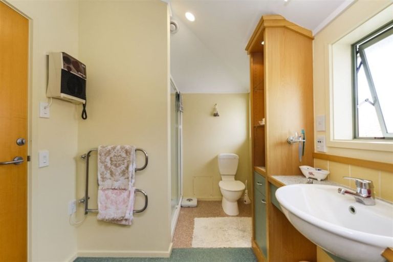 Photo of property in 79 Rangiora Avenue, Roslyn, Palmerston North, 4414