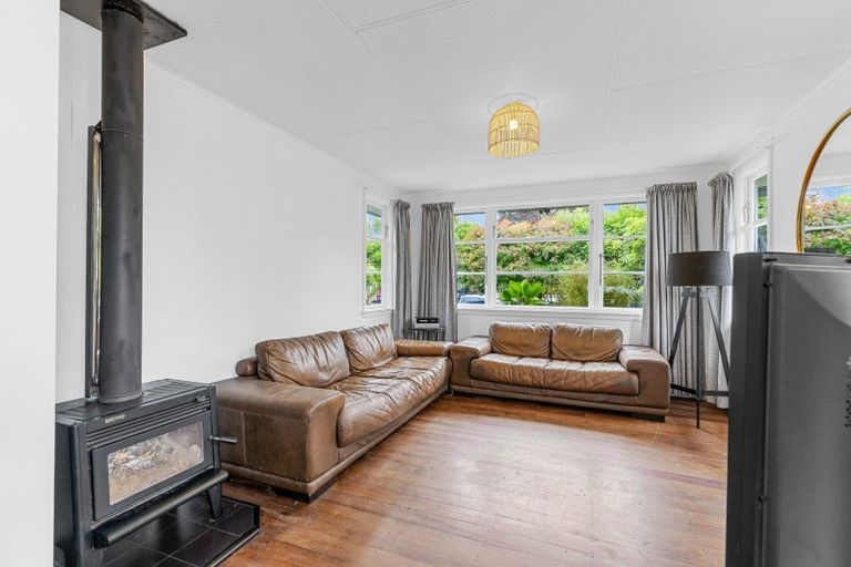 Photo of property in 12 Norwich Place, Awapuni, Palmerston North, 4412