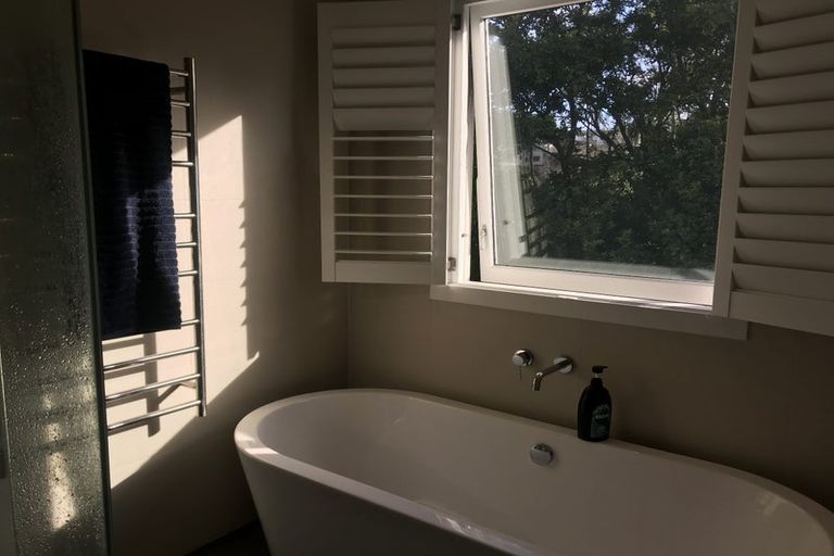 Photo of property in 59 Atkin Avenue, Mission Bay, Auckland, 1071