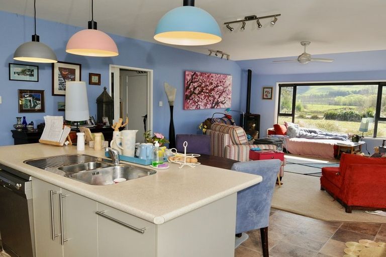 Photo of property in 23 Goodwood Road, Goodwood, Palmerston, 9481