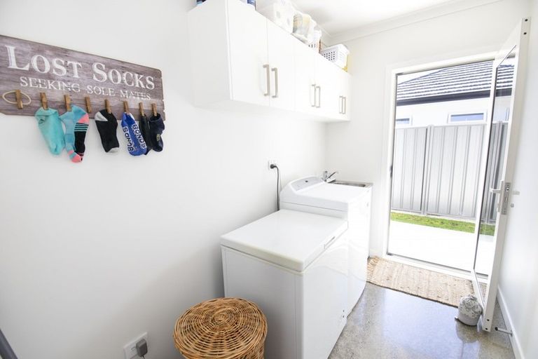 Photo of property in 34 Pelorus Avenue, Poraiti, Napier, 4112