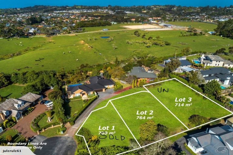 Photo of property in 5b Faith Grove, Greenhithe, Auckland, 0632