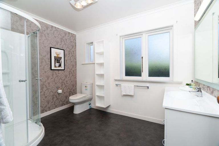 Photo of property in 4 Waldron Crescent, Green Island, Dunedin, 9018