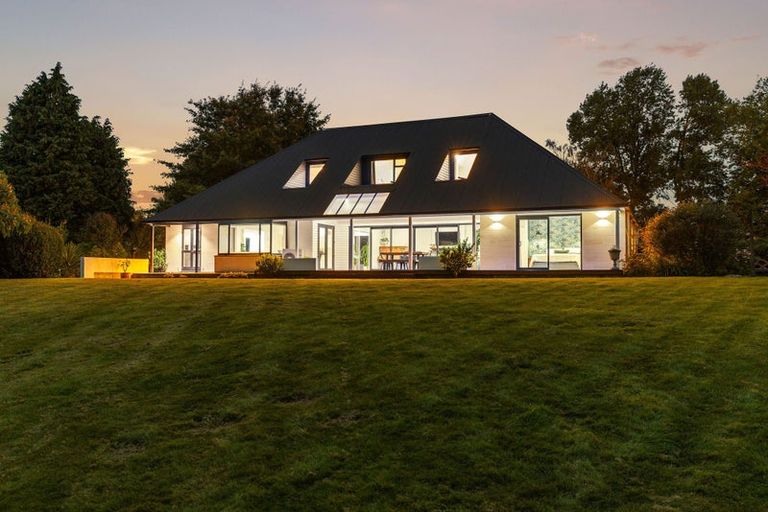 Photo of property in 52 Johns Road, Belfast, Christchurch, 8051