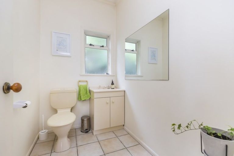 Photo of property in 5 Hornsey Road, Melrose, Wellington, 6023