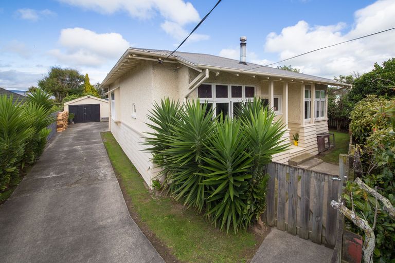 Photo of property in 132 College Street, Awapuni, Palmerston North, 4412