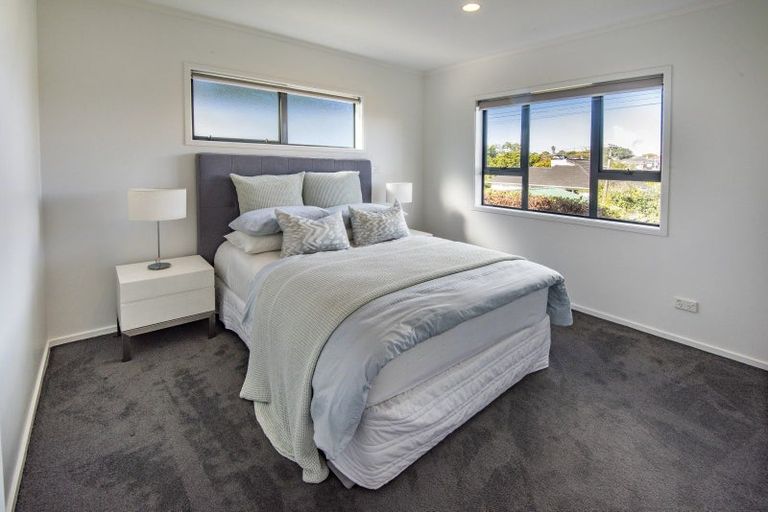 Photo of property in 2/27 Northboro Road, Hauraki, Auckland, 0622