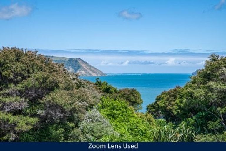 Photo of property in 149 Cornwallis Road, Cornwallis, Auckland, 0604