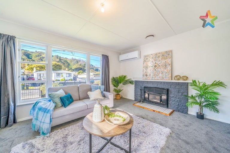 Photo of property in 7 Ruthven Road, Wainuiomata, Lower Hutt, 5014