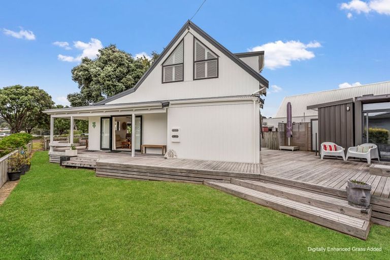 Photo of property in 1 Manaia Road, Tairua, 3508