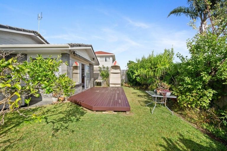 Photo of property in 1/62 Clydesdale Avenue, Somerville, Auckland, 2014