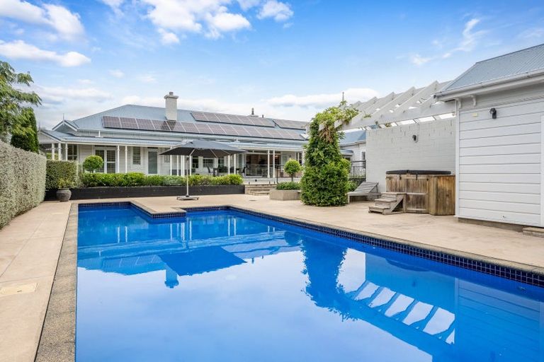 Photo of property in 37 Ryvington Lane, Tamahere, Hamilton, 3283