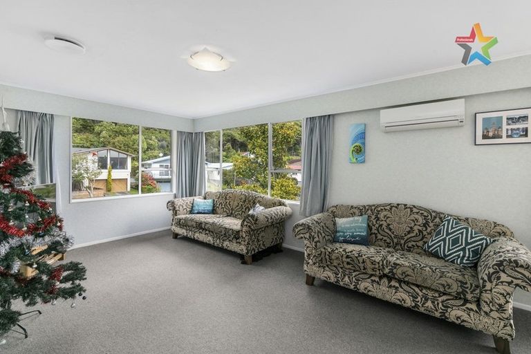 Photo of property in 33 Mission Street, Waterloo, Lower Hutt, 5011
