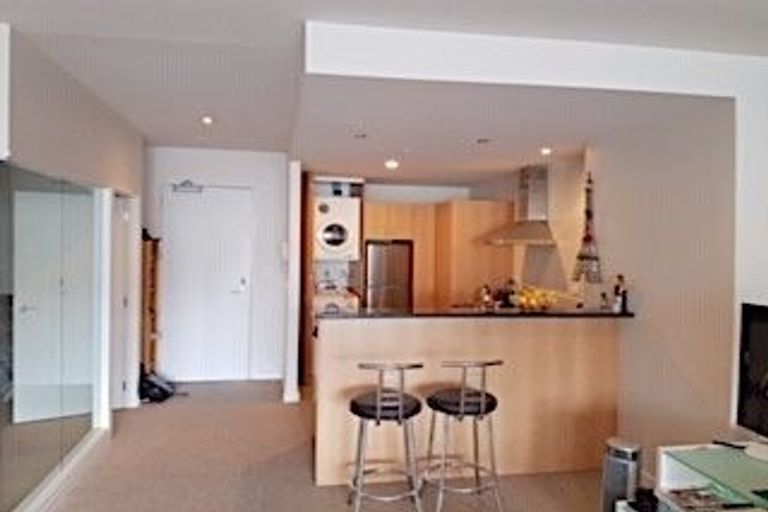 Photo of property in Kate Sheppard Apartments, 7d/42 Molesworth Street, Thorndon, Wellington, 6011