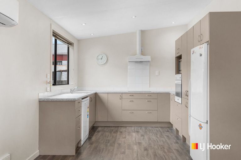 Photo of property in 101 Oxford Street, South Dunedin, Dunedin, 9012