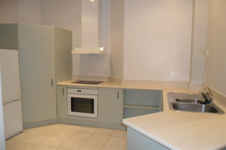 Photo of property in Courtenay Apartments, 203/120 Courtenay Place, Te Aro, Wellington, 6011