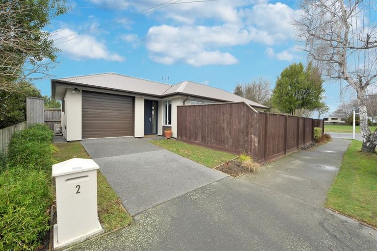 Photo of property in 2 Colina Street, Avonhead, Christchurch, 8042