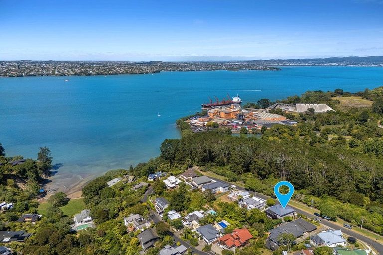Photo of property in 42 Rawene Road, Birkenhead, Auckland, 0626